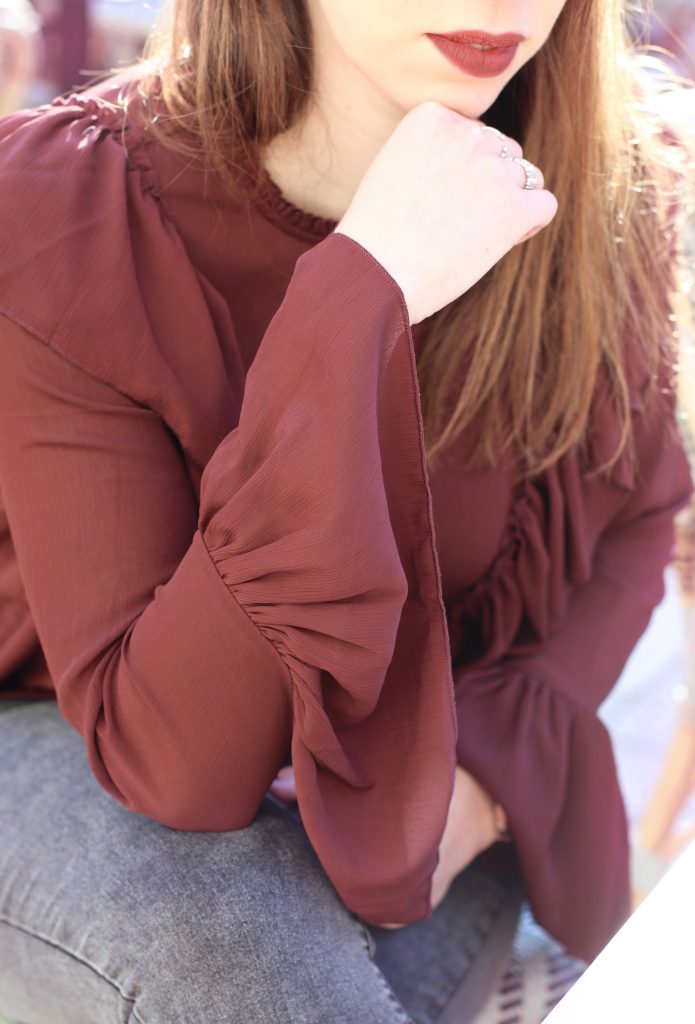 blouse vollants bordeaux