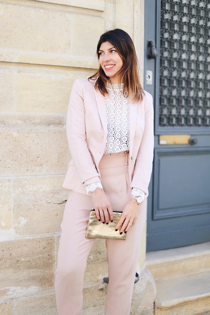 look rose poudre et dentelle