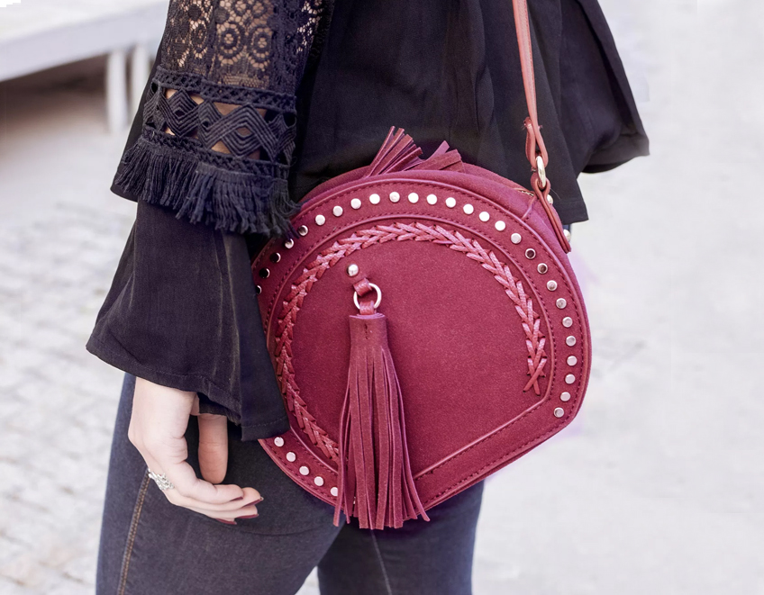 look sac rond bordeaux clous