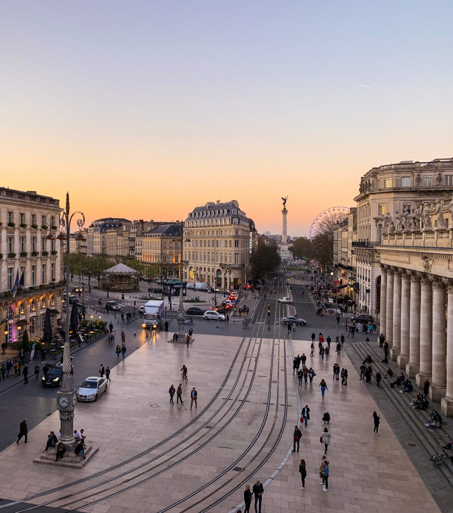 bordeaux by night grand hotel