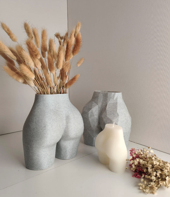 vase plantes femme nue